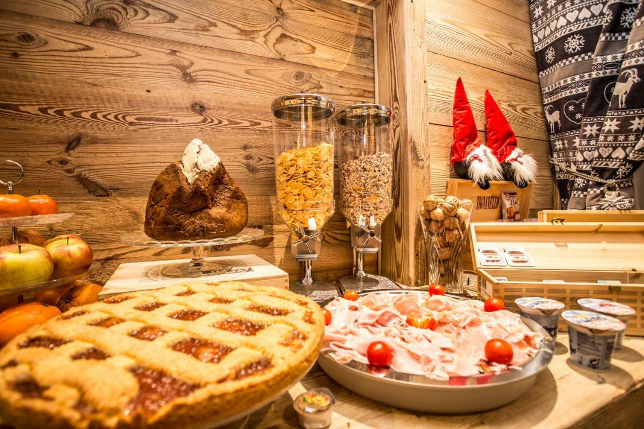 Alpine Rooms Guesthouse ブレウイル・チェルヴィナイア エクステリア 写真