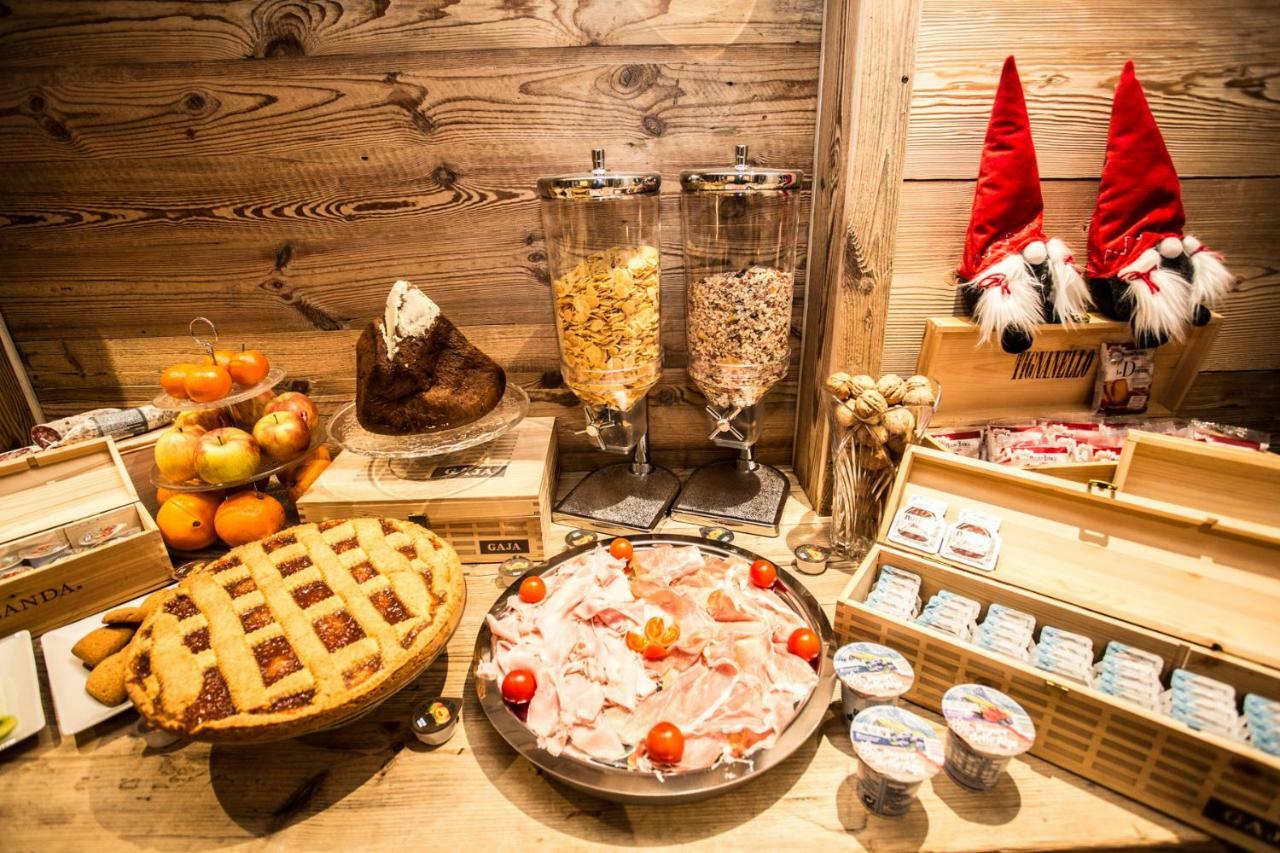 Alpine Rooms Guesthouse ブレウイル・チェルヴィナイア エクステリア 写真
