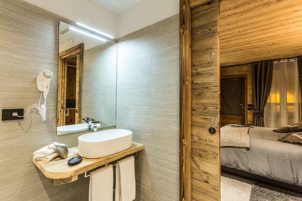 Alpine Rooms Guesthouse ブレウイル・チェルヴィナイア エクステリア 写真