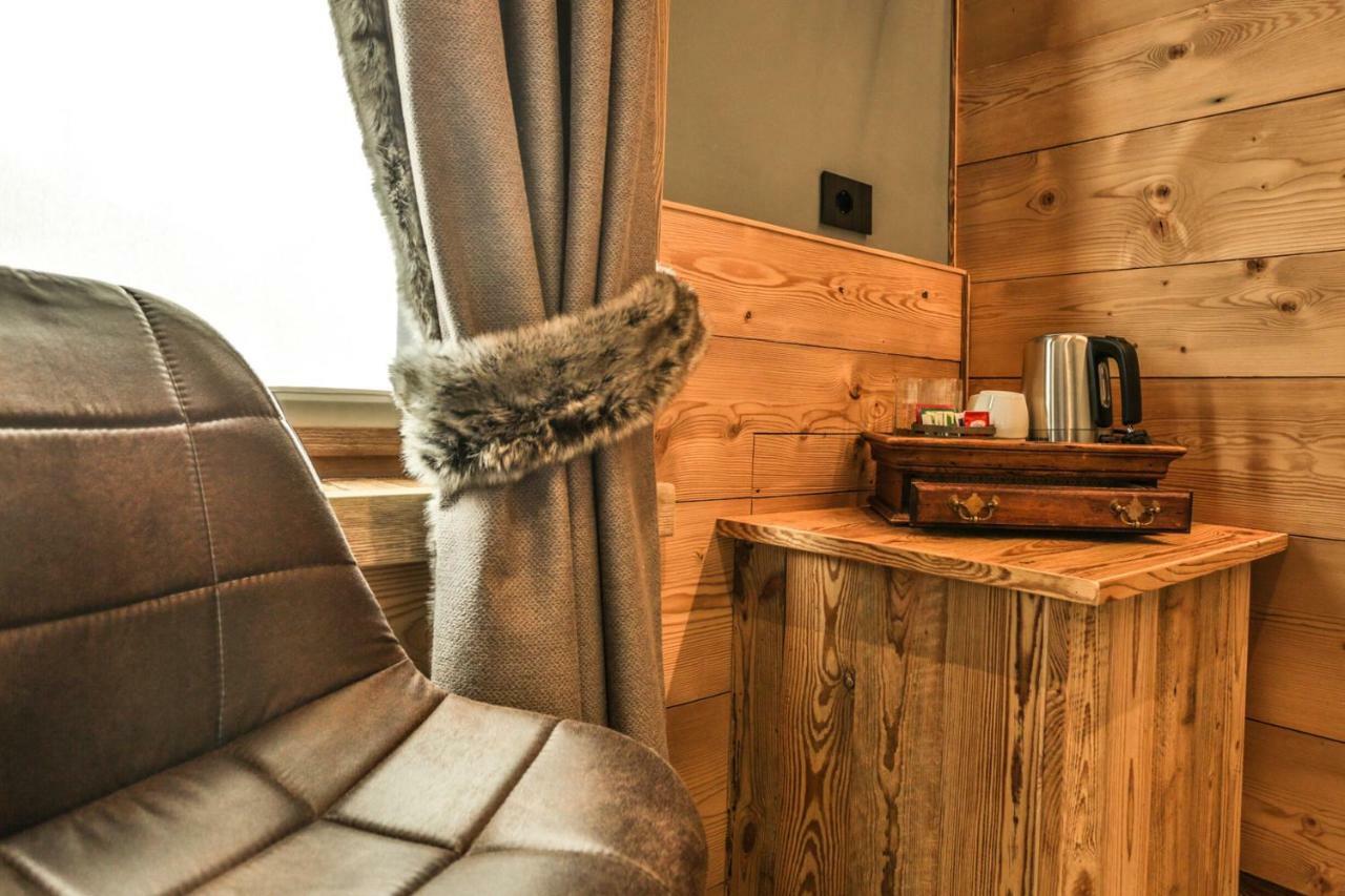 Alpine Rooms Guesthouse ブレウイル・チェルヴィナイア エクステリア 写真