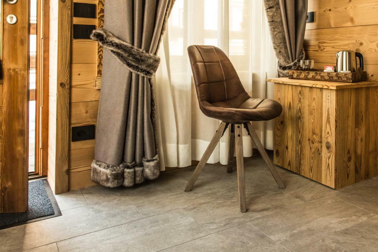 Alpine Rooms Guesthouse ブレウイル・チェルヴィナイア エクステリア 写真